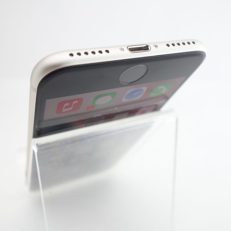 ��SIM�ե꡼��iPhoneSE3 64GB �������饤�� ����100�� �������¡�