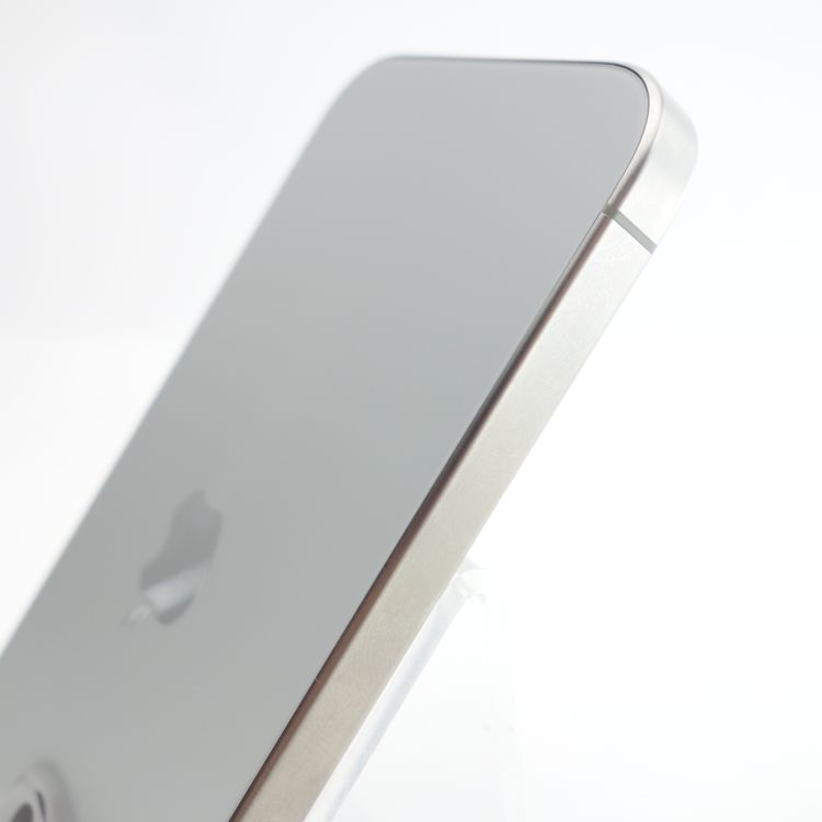 ��SIM�ե꡼��iPhone15Pro 128GB �ʥ���������˥��� ����96�� ���ȥ���
