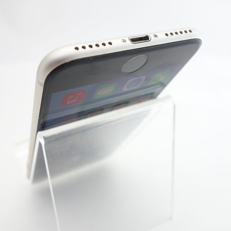 ��SIM�ե꡼��iPhoneSE3 64GB �������饤�� ����89�� �������¡�