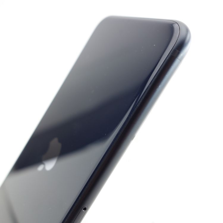 ��SIM�ե꡼��iPhoneSE3 64GB �ߥåɥʥ��� ����86�� �������¡�