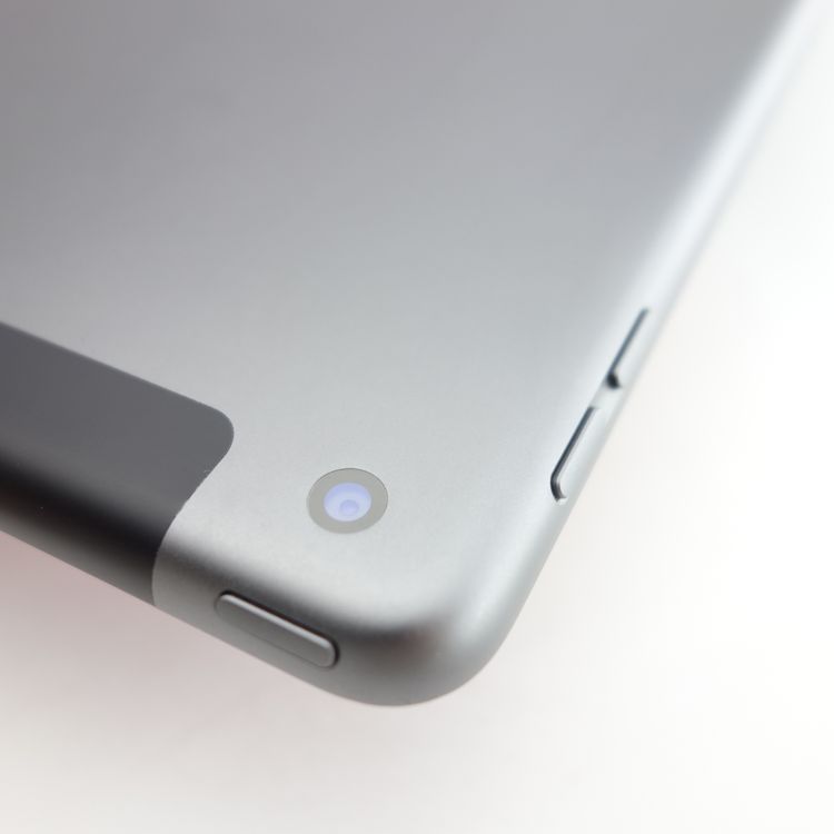 ��10.2�������iPad ��7���� 32GB ���ڡ������쥤 ����99�� SIM�ե꡼