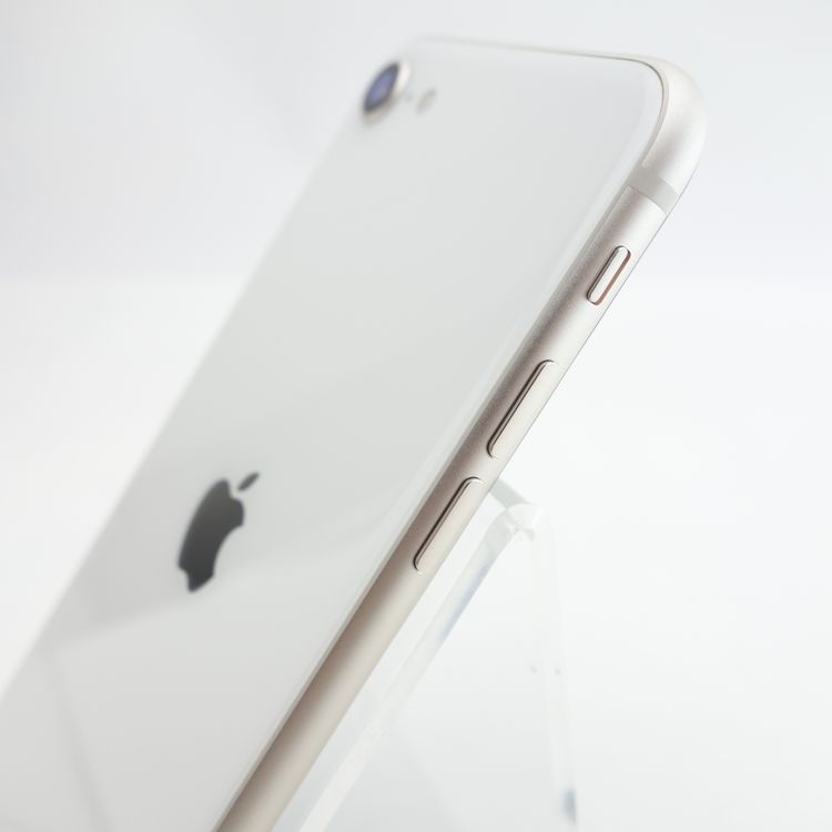 ��SIM�ե꡼��iPhoneSE3 64GB �������饤�� ����100�� �������¡�