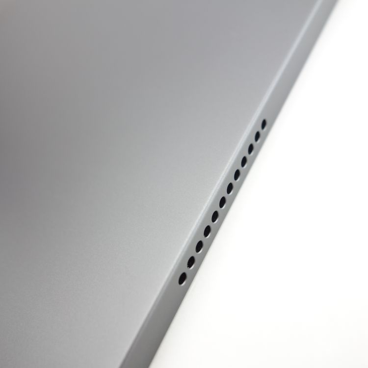 ��11�������iPad Air ��4���� 256GB ���ڡ������쥤 ����85�� Wi-Fi��ǥ�
