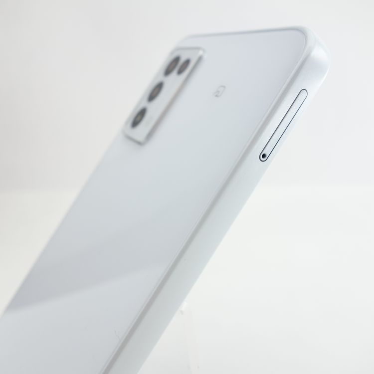 ��SIM�ե꡼��Libero 5G III A202ZT �ۥ磻�� �������¡� Y!mobile��