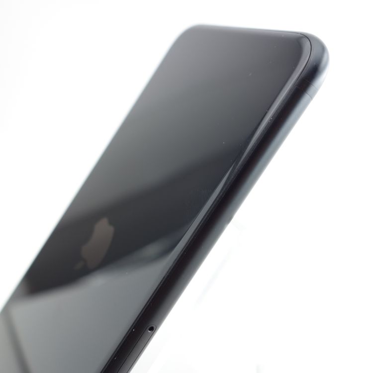 ��SIM�ե꡼��iPhoneSE2 64GB �֥�å� ����92�� �������¡�