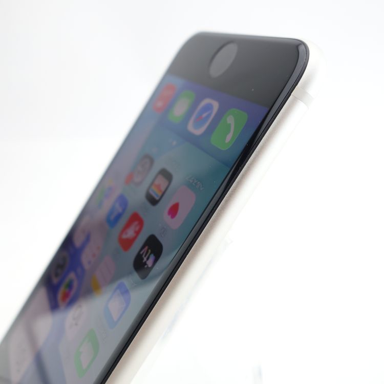 ��SIM�ե꡼��iPhoneSE3 64GB �������饤�� ����95�� �������¡�