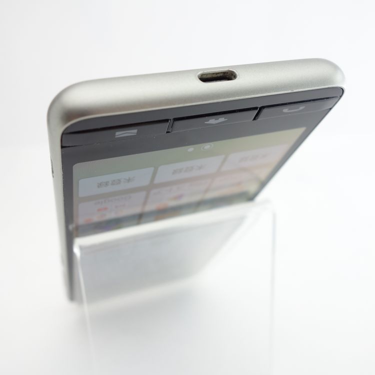 ��SIM�ե꡼��BASIO 4 KYV47 �����ѥ󥴡���� �������¡� au��