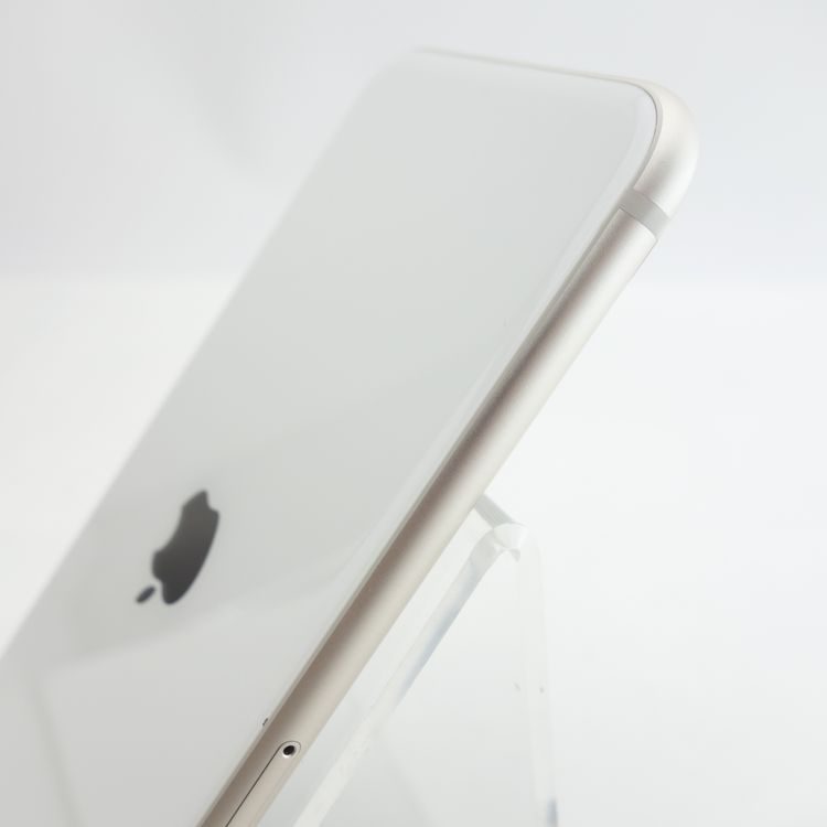 ��SIM�ե꡼��iPhoneSE3 64GB �������饤�� ����100�� �������¡�