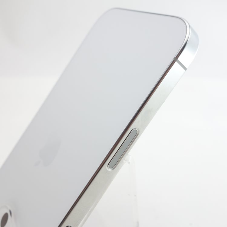 ��SIM�ե꡼��iPhone16 Pro 128GB �ۥ磻�ȥ����˥��� ����100��