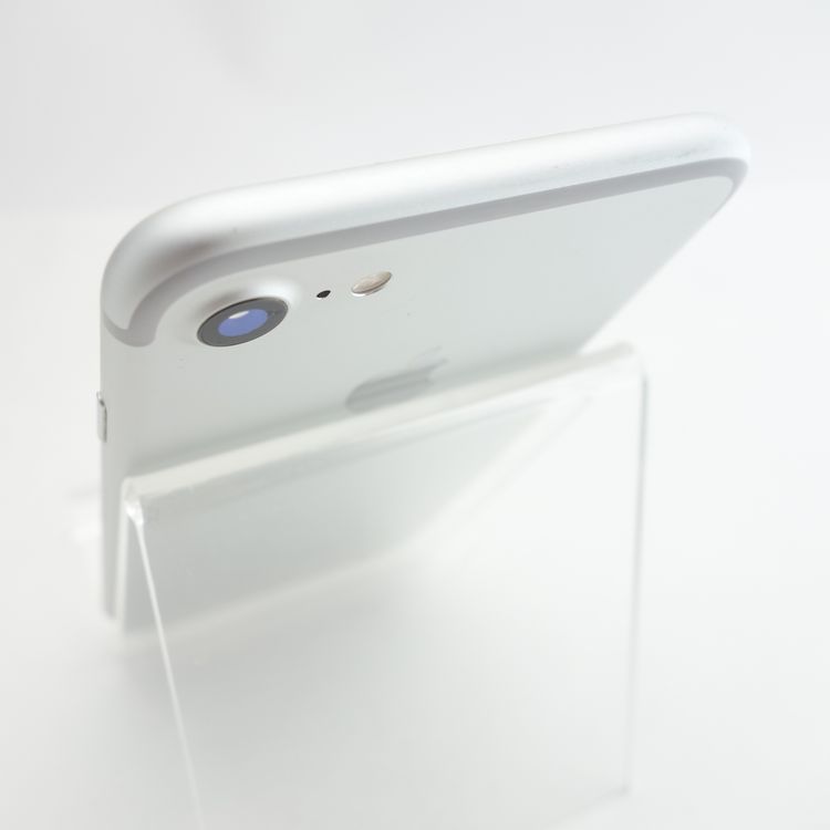 ��SIM�ե꡼��iPhone7 128GB ����С� ����100�� �������¡�