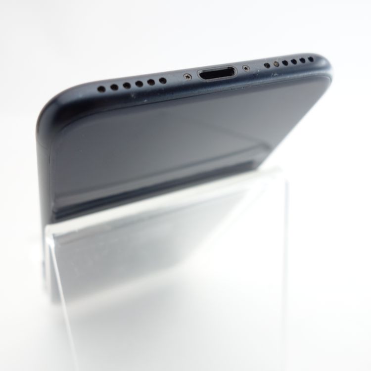��SIM�ե꡼��iPhoneSE3 64GB �ߥåɥʥ��� ����91�� �������¡�