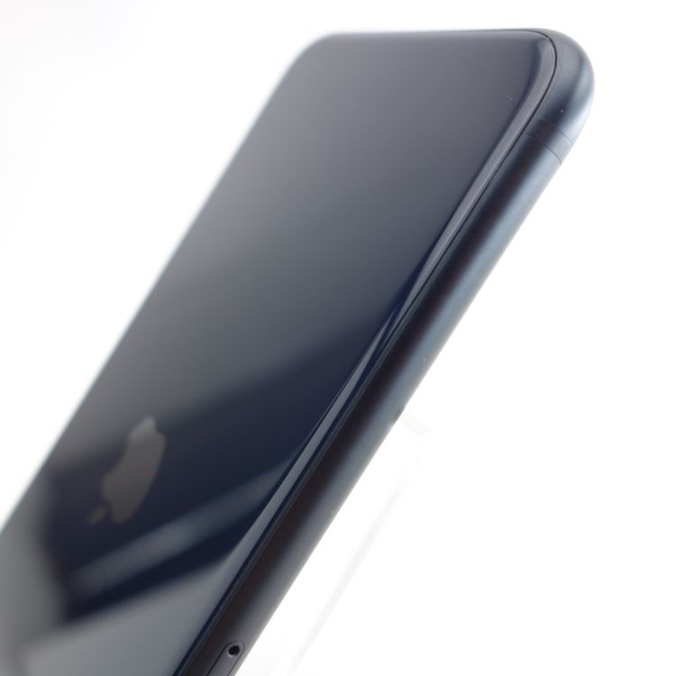 ��SIM�ե꡼��iPhoneSE3 64GB �ߥåɥʥ��� ����96�� �������¡�