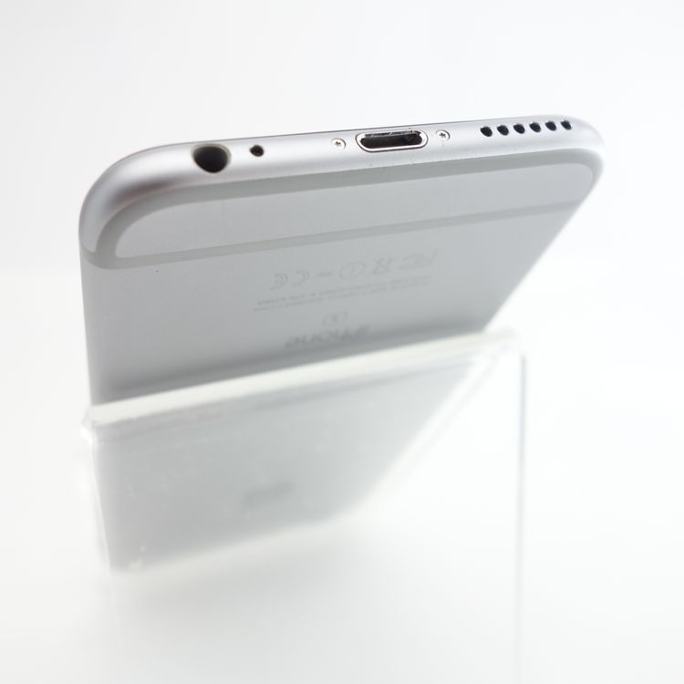 【SIMフリー】iPhone6S 64GB スペースグレイ 電池100% 利用制限〇
