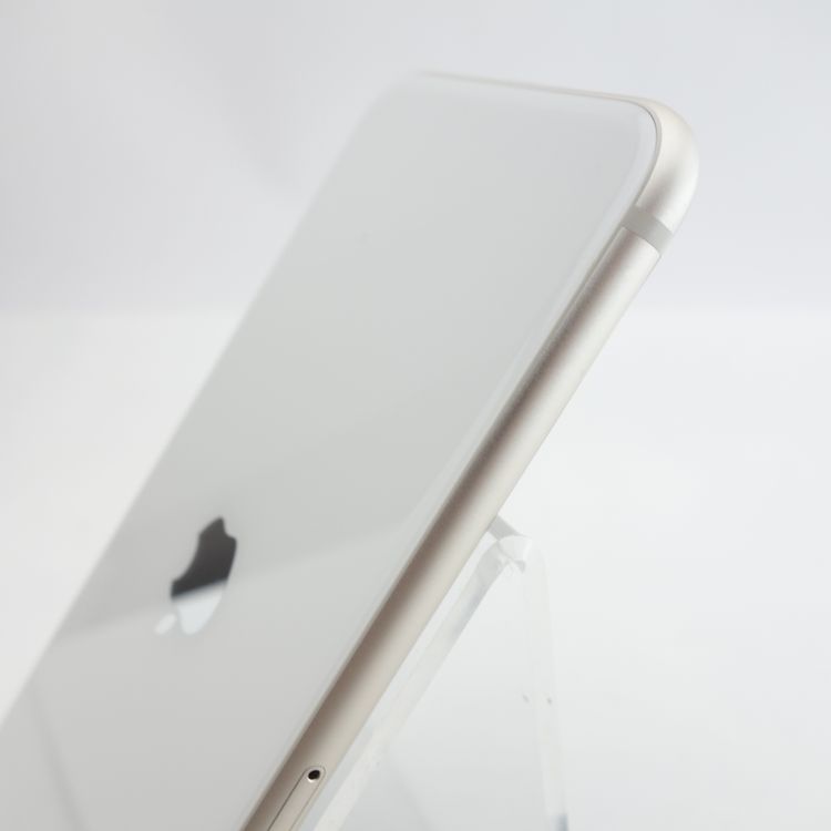 ��SIM�ե꡼��iPhoneSE3 64GB �������饤�� ����86�� �������¡�