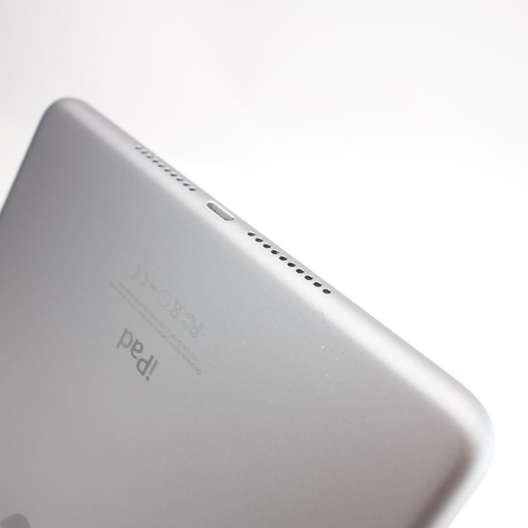 ��7.9�������iPad mini 4 128GB ���ڡ������쥤 ����97�� SIM�ե꡼