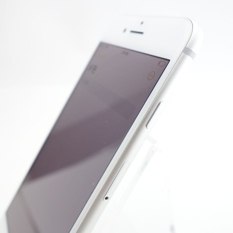 ��SIM�ե꡼��iPhone8 64GB ����С� ����87�� �������¡�