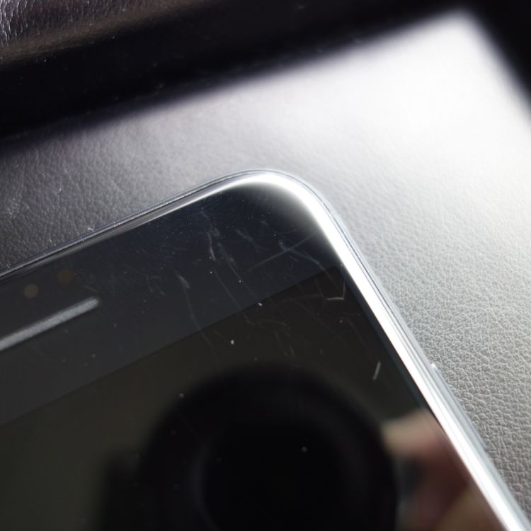 ��SIM�ե꡼��iPhoneSE3 64GB �ߥåɥʥ��� ����89�� �������¡�