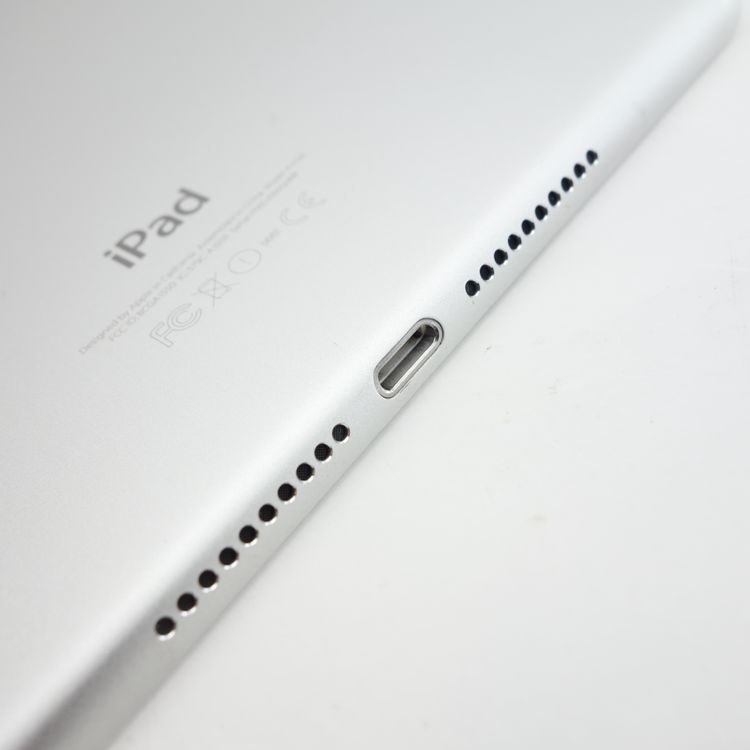 ��7.9�������iPad mini 4 128GB ����С� ����89�� SIM�ե꡼