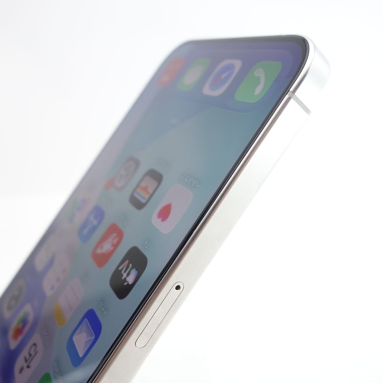 ��SIM�ե꡼��iPhone15 Pro Max 256GB �ۥ磻�ȥ����˥��� ����86��