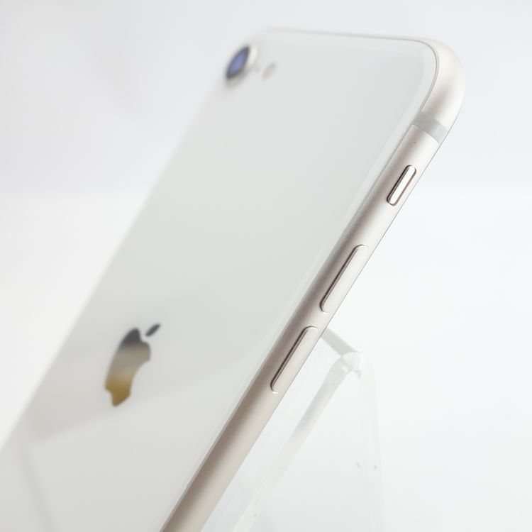 ��SIM�ե꡼��iPhoneSE3 64GB �������饤�� ����100�� �������¡�