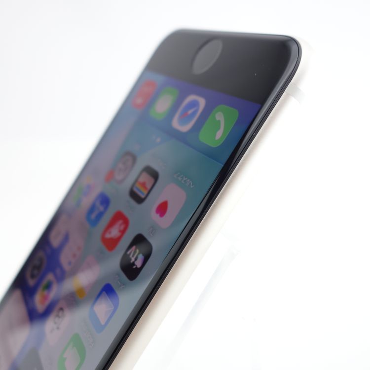 ��SIM�ե꡼��iPhoneSE3 64GB �������饤�� ����100�� �������¡�