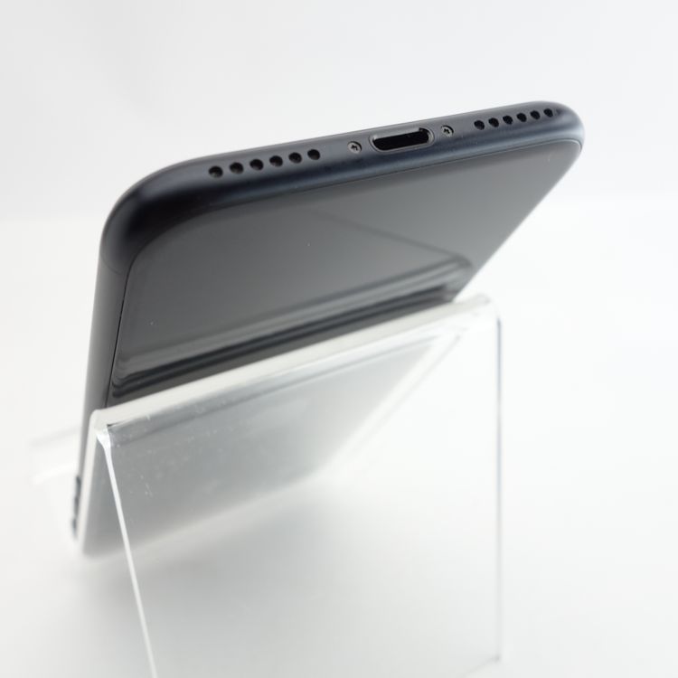 ��SIM�ե꡼��iPhoneSE2 64GB �֥�å� ����93�� �������¡�