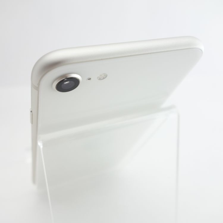 ��SIM�ե꡼��iPhoneSE3 64GB �������饤�� ����84�� �������¡�