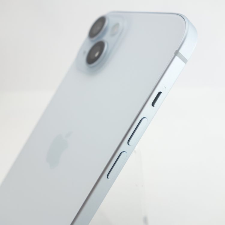 ��SIM�ե꡼��iPhone15 128GB �֥롼 ����96% �������¡�