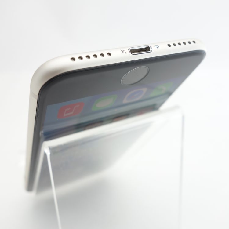��SIM�ե꡼��iPhoneSE3 64GB �������饤�� ����100�� �������¡�