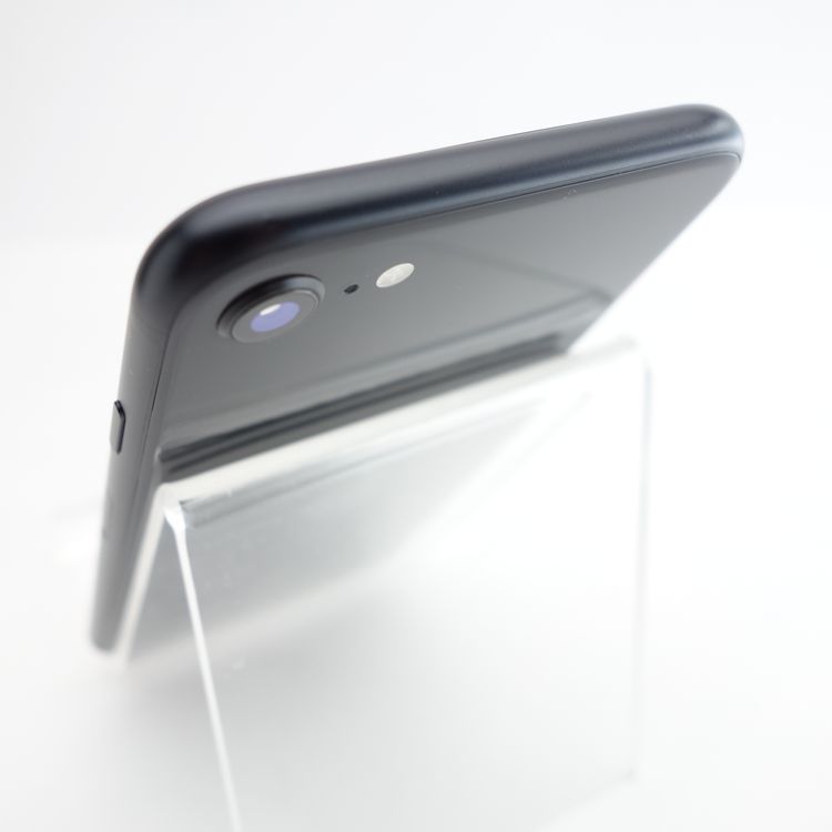��SIM�ե꡼��iPhoneSE2 64GB �֥�å� ����100�� �������¡�