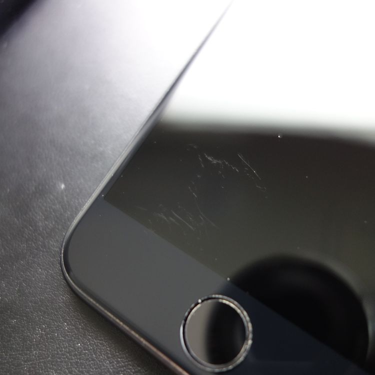 ��SIM�ե꡼��iPhoneSE2 64GB �֥�å� ����91�� �������¡�
