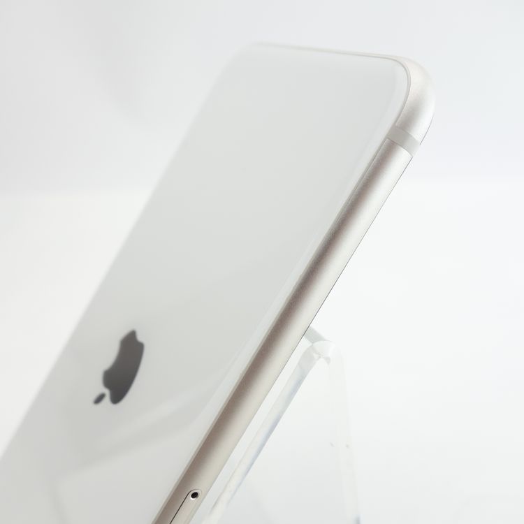 ��SIM�ե꡼��iPhoneSE3 64GB �������饤�� ����92�� �������¡�