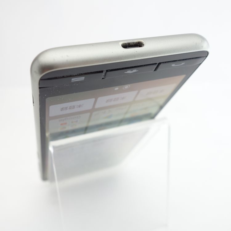 ��SIM�ե꡼��BASIO 4 KYV47 �����ѥ󥴡���� �������¡� au��