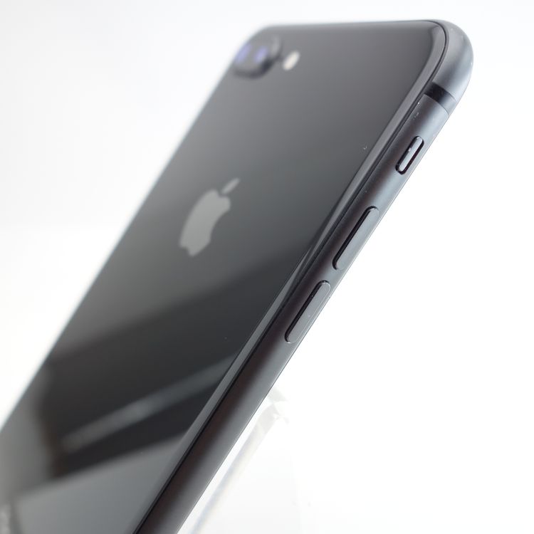 ��SIM�ե꡼��iPhone8 Plus 64GB ���ڡ������쥤 ����100�� �������¡�