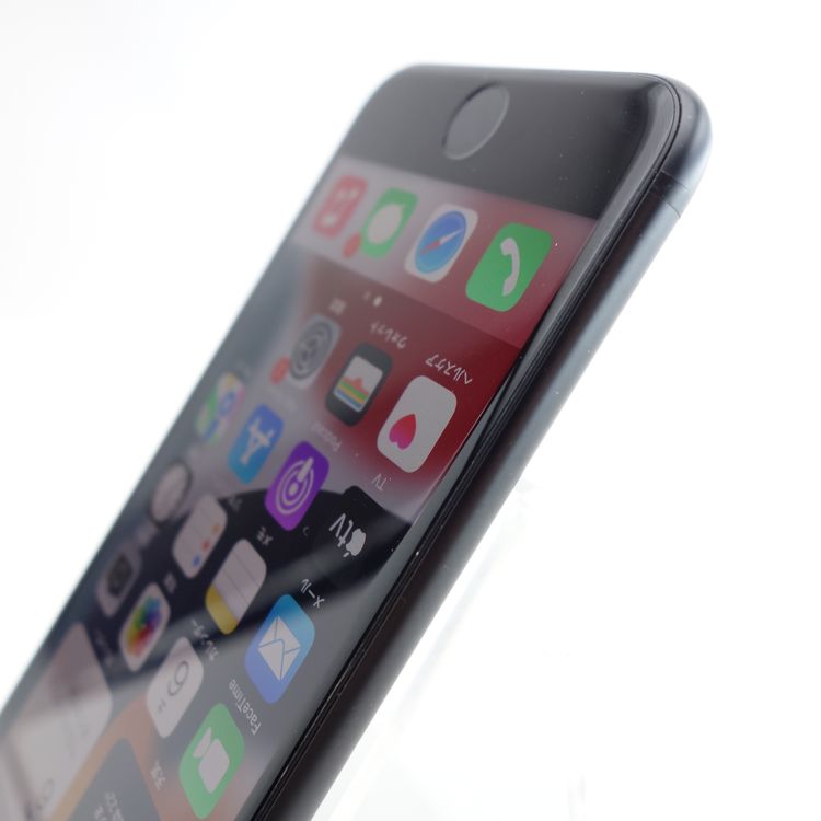 ��SIM�ե꡼��iPhone7 32GB �֥�å� ����95�� �������¡�