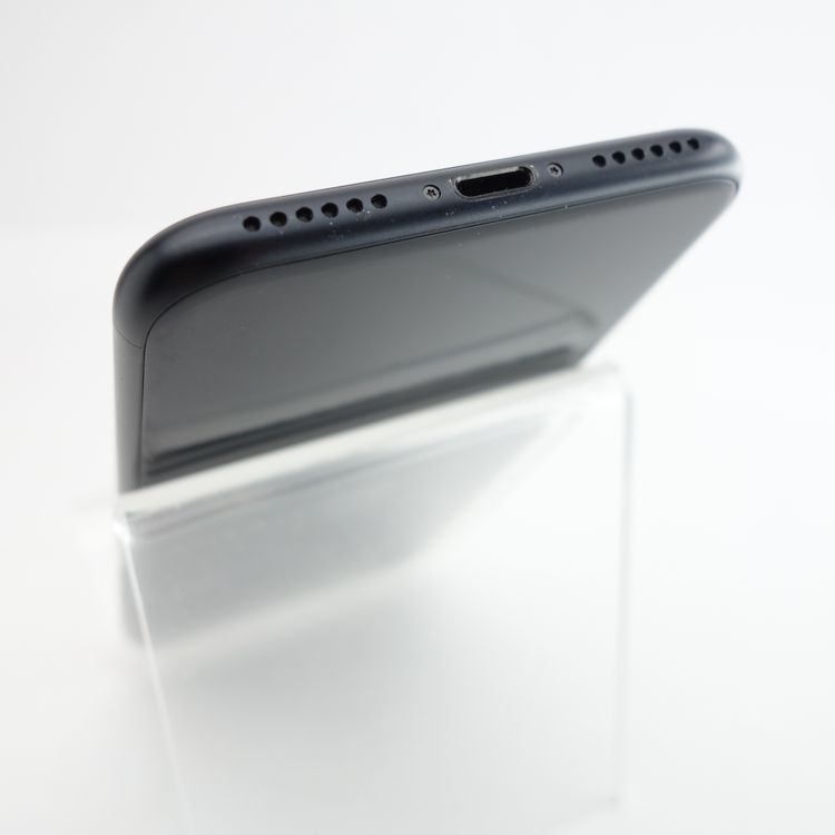 ��SIM�ե꡼��iPhoneSE2 64GB �֥�å� ����85�� �������¡�