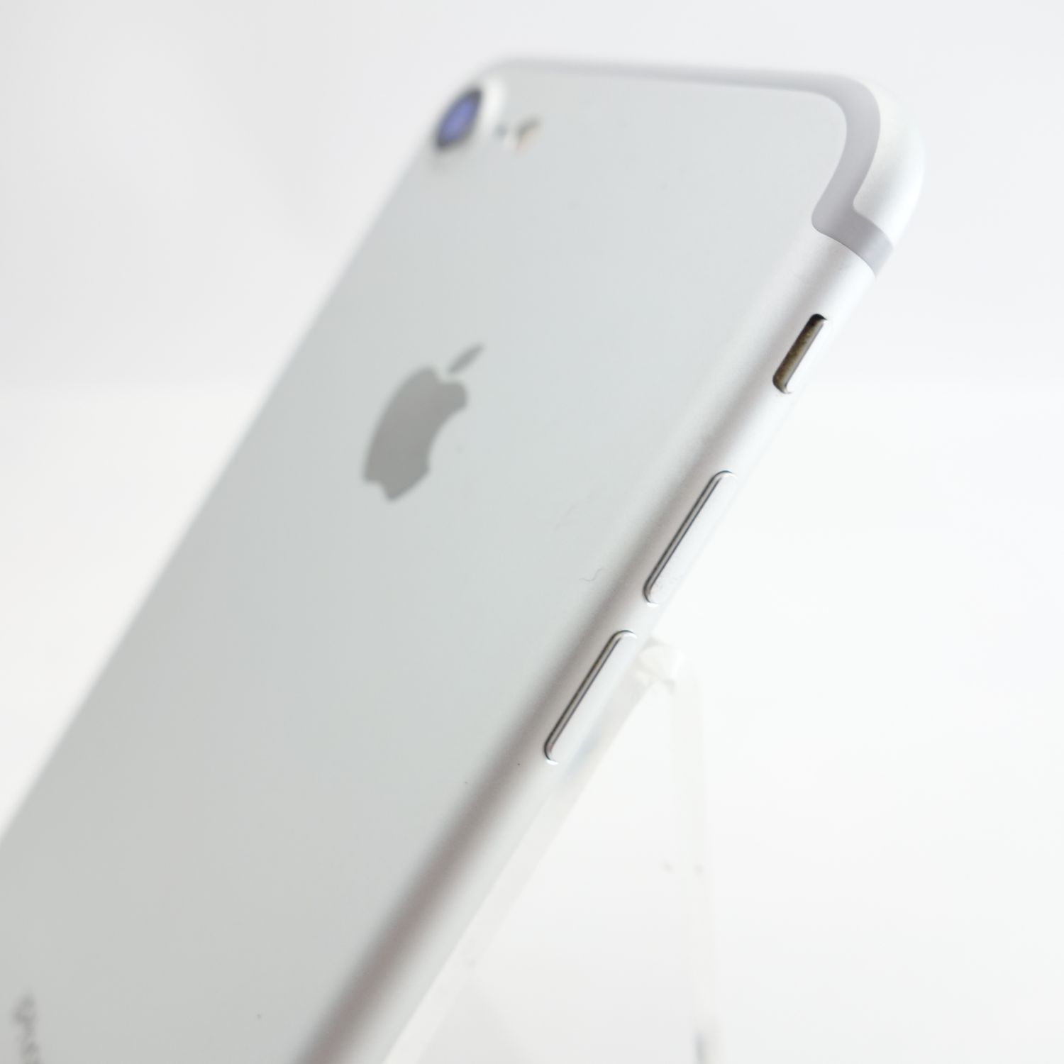 ムスビー｜【SIMフリー】iPhone7 128GB シルバー 電池100％ 利用制限〇 