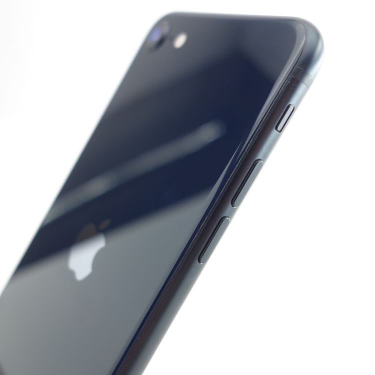 ��SIM�ե꡼��iPhoneSE3 64GB �ߥåɥʥ��� ����88�� �������¡�