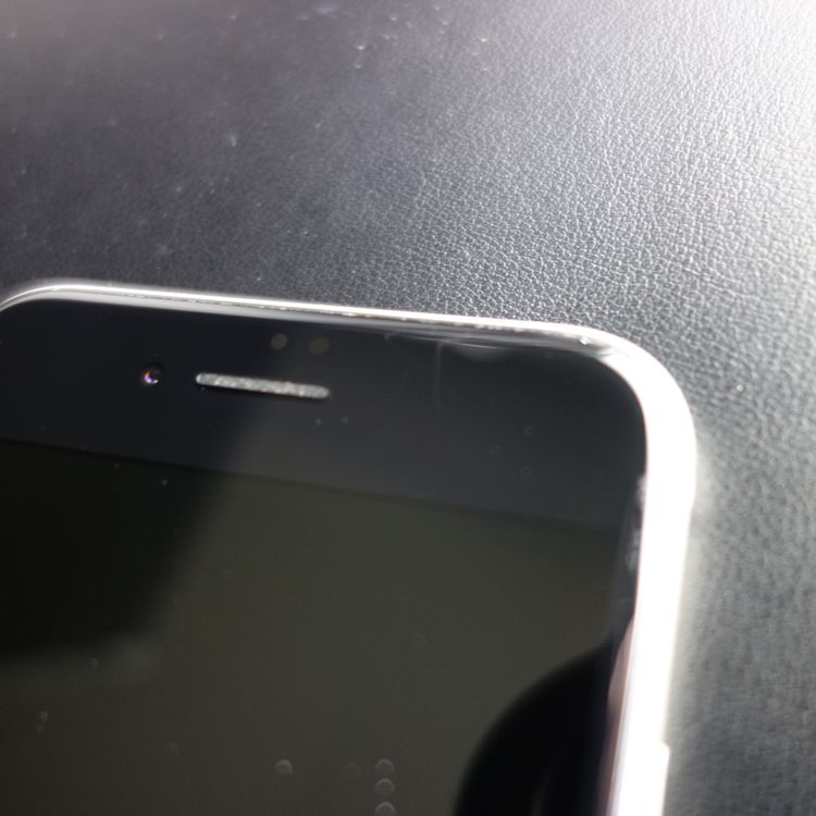 ��SIM�ե꡼��iPhoneSE3 64GB �������饤�� ����85�� �������¡�