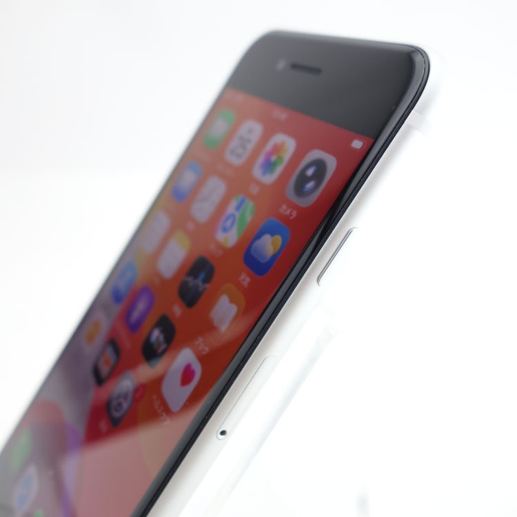 ��SIM�ե꡼��iPhoneSE2 64GB �ۥ磻�� ����100�� �������¡�