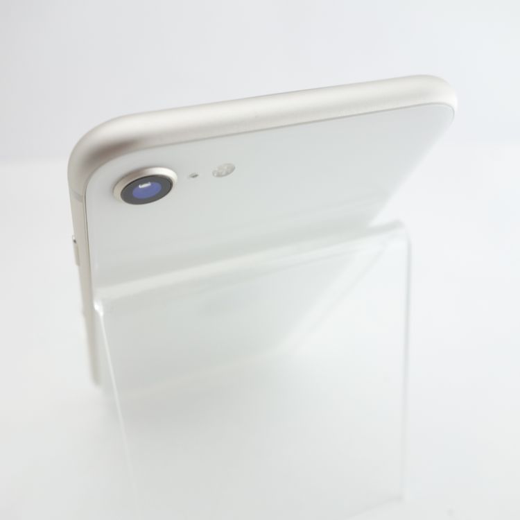 ��SIM�ե꡼��iPhoneSE3 64GB �������饤�� ����90�� �������¡�