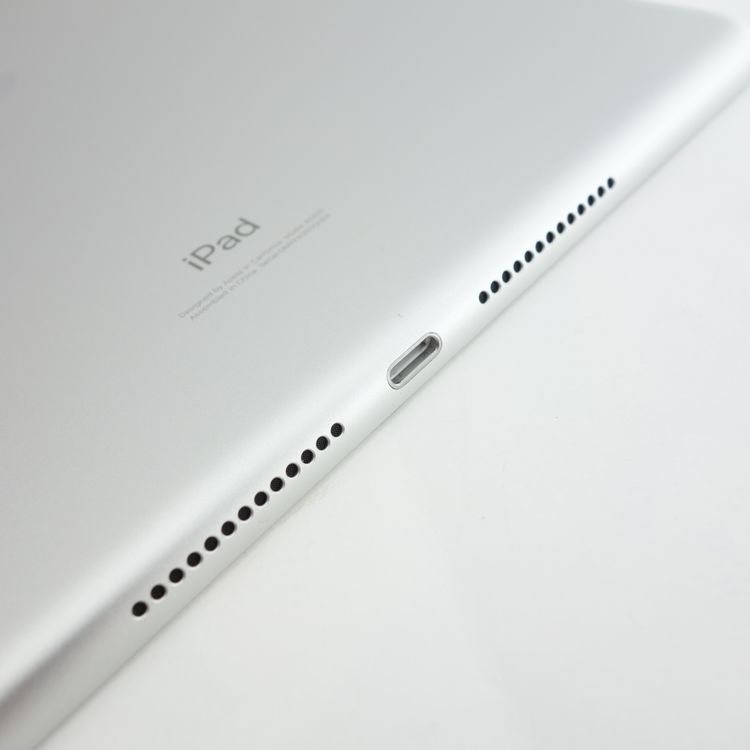 ��10.2�������iPad ��8���� 32GB ����С� ����89�� SIM�ե꡼