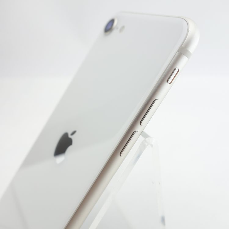 ��SIM�ե꡼��iPhoneSE3 64GB �������饤�� ����90�� �������¡�