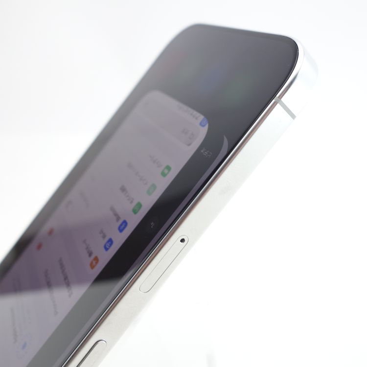 ��SIM�ե꡼��iPhone16 Pro 256GB �ۥ磻�ȥ����˥��� ����90��
