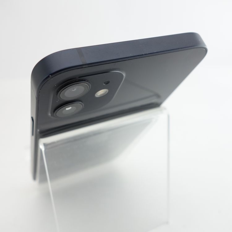 ��SIM�ե꡼��iPhone12 64GB �֥�å� ����84�� �������¡�