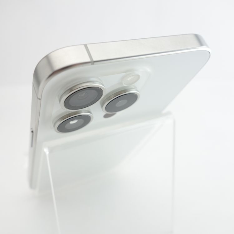 ��SIM�ե꡼��iPhone15 Pro 128GB �ۥ磻�ȥ����˥��� ����86�� ���ȥ���