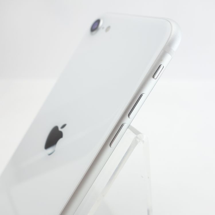 ��SIM�ե꡼��iPhoneSE2 64GB �ۥ磻�� ����92�� �������¡�