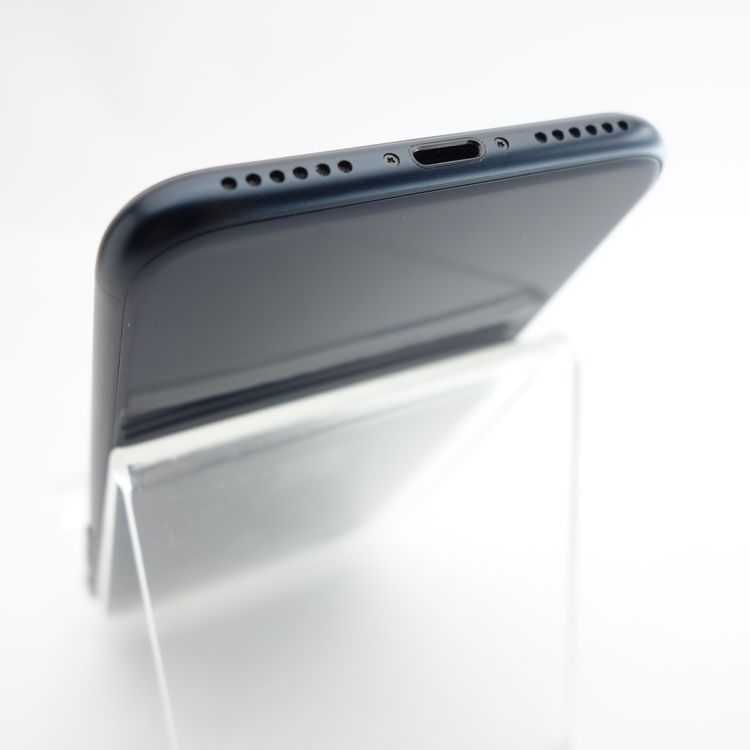 ��SIM�ե꡼��iPhoneSE3 64GB �ߥåɥʥ��� ����97�� �������¡�