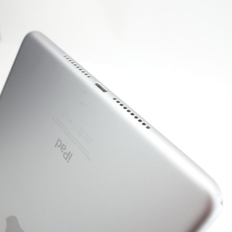 ��7.9�������iPad mini 4 32GB ���ڡ������쥤 ����87�� �������¡�