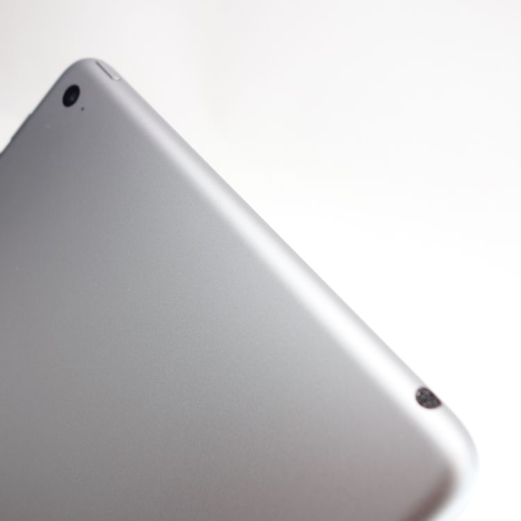 ��7.9�������iPad mini 4 128GB ���ڡ������쥤 ����92�� Wi-Fi��ǥ�